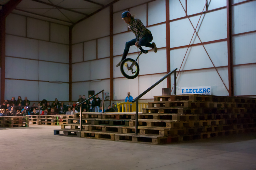 Street-monocycle-par-romain